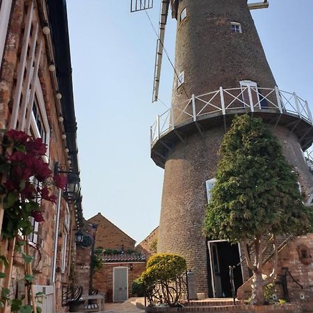 The Windmill Hotel Scarborough Buitenkant foto