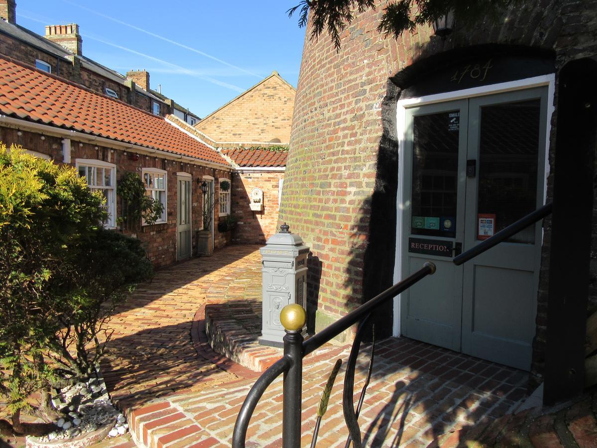 The Windmill Hotel Scarborough Buitenkant foto